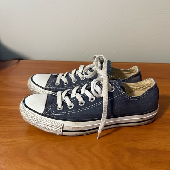 Converse Chuck Taylor All Star Low Top Canvas Sneaker Blue‎ Grey Navy Lace Up W7 - Picture 1 of 8